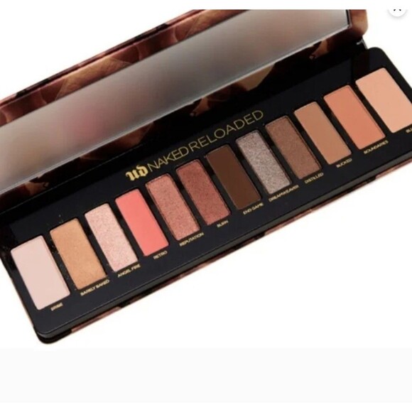 Urban Decay NAKED Reloaded 12 Shade Eyeshadow Palette New in Box $50 Value - Picture 3 of 10